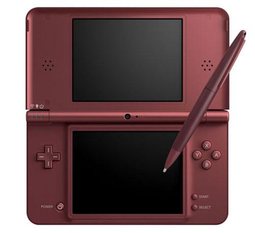 Nintendo DSi XL 2010